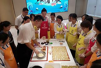 中秋节DIY月饼活动