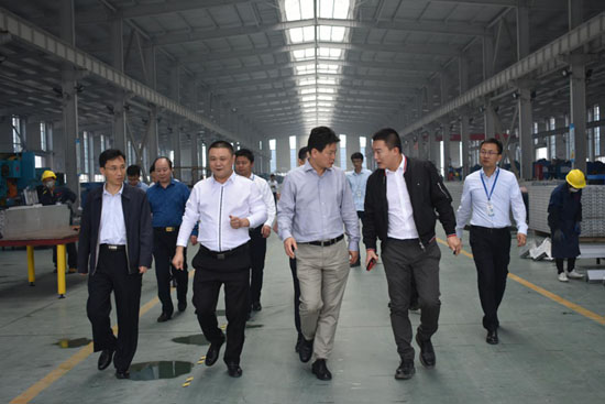 热烈欢迎淮北市委副书记李明一行莅临多金集团金阳项目实地参观考察